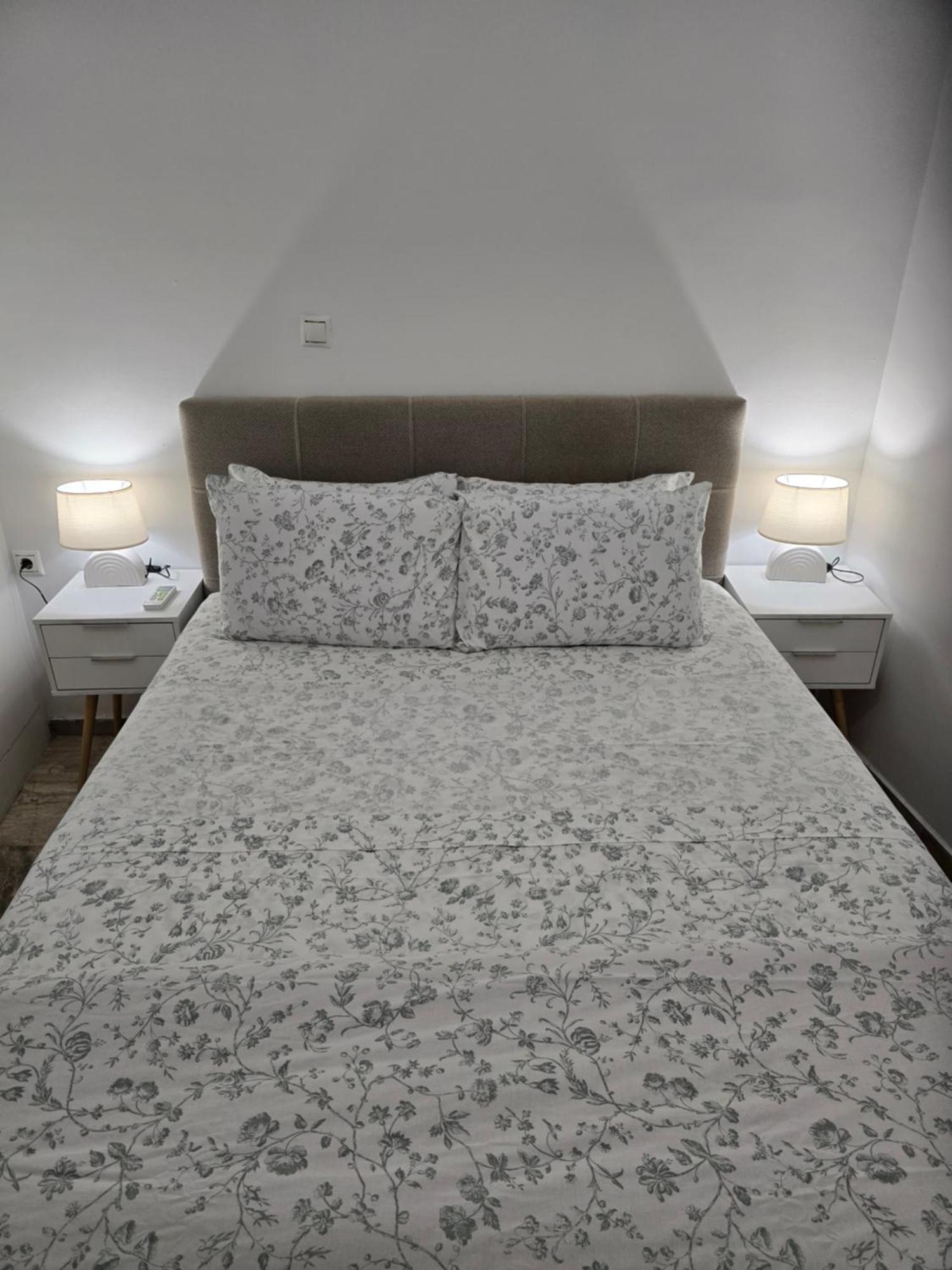 Luxury With Sauna And Free Parking Near Acropolis Athens Exterior photo